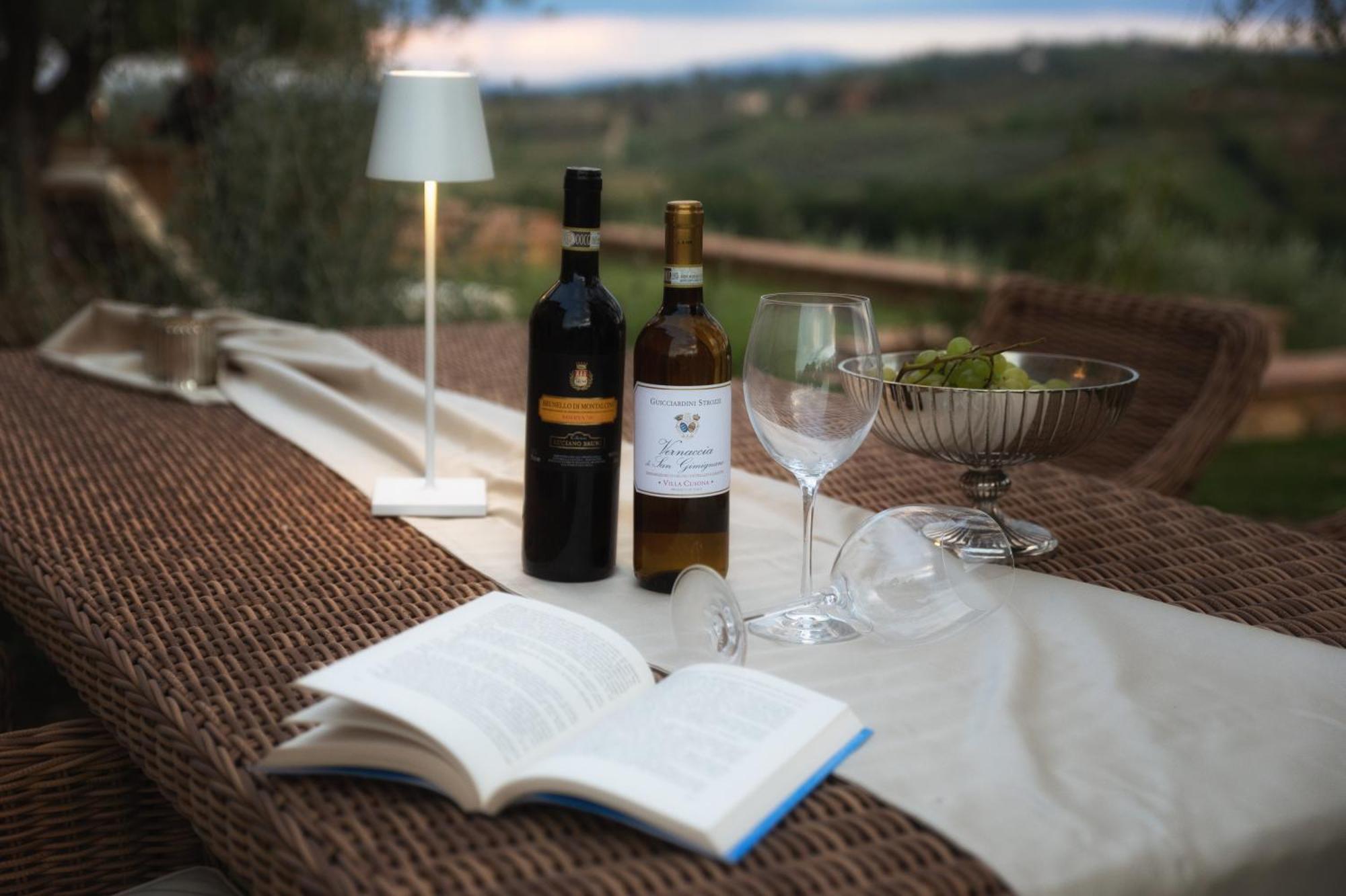 Il Castro Luxury Apartments San Gimignano Bagian luar foto