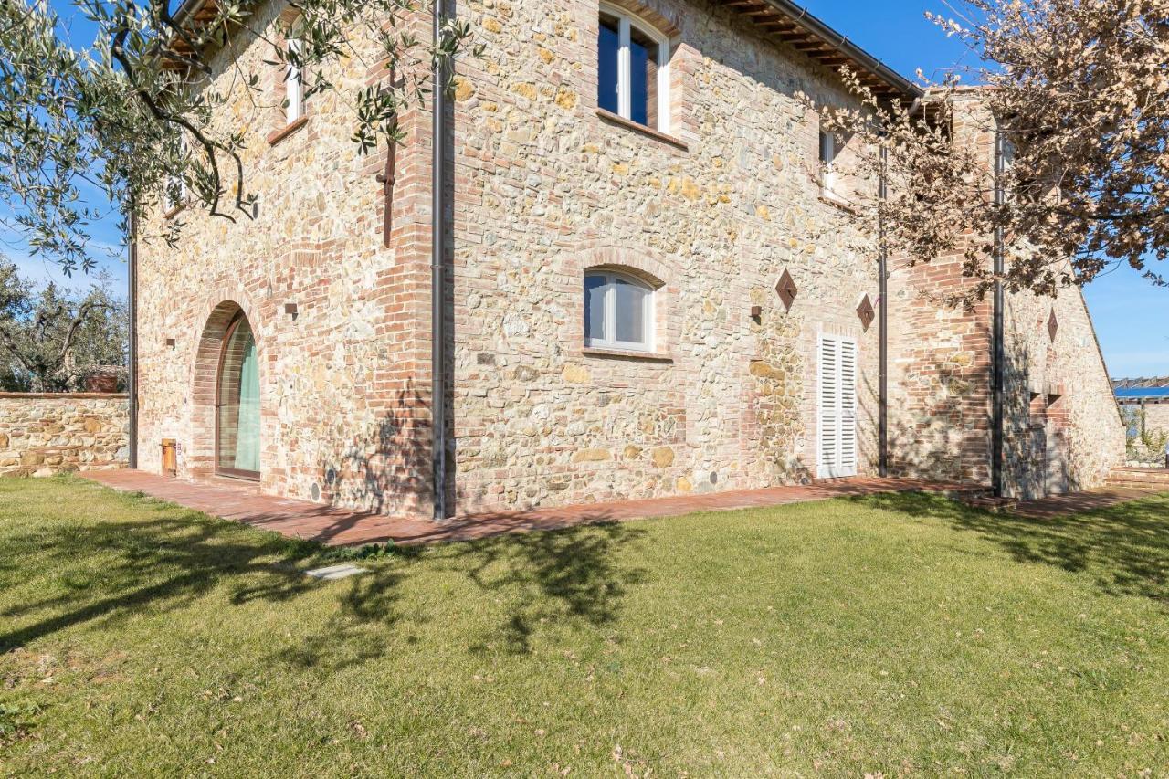 Il Castro Luxury Apartments San Gimignano Bagian luar foto