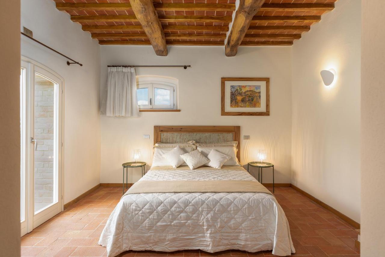 Il Castro Luxury Apartments San Gimignano Bagian luar foto